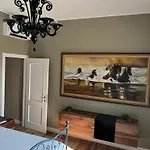 Luxury In In A 5 Bed Front فالمادريرا