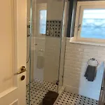 Luxury In In A 5 Bed Front بيت للعطل فالمادريرا